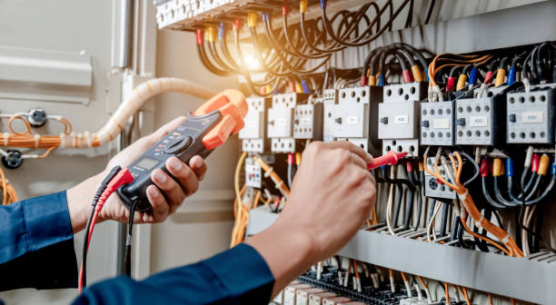 Best Emergency Electrical Repair  in Le Mars, IA